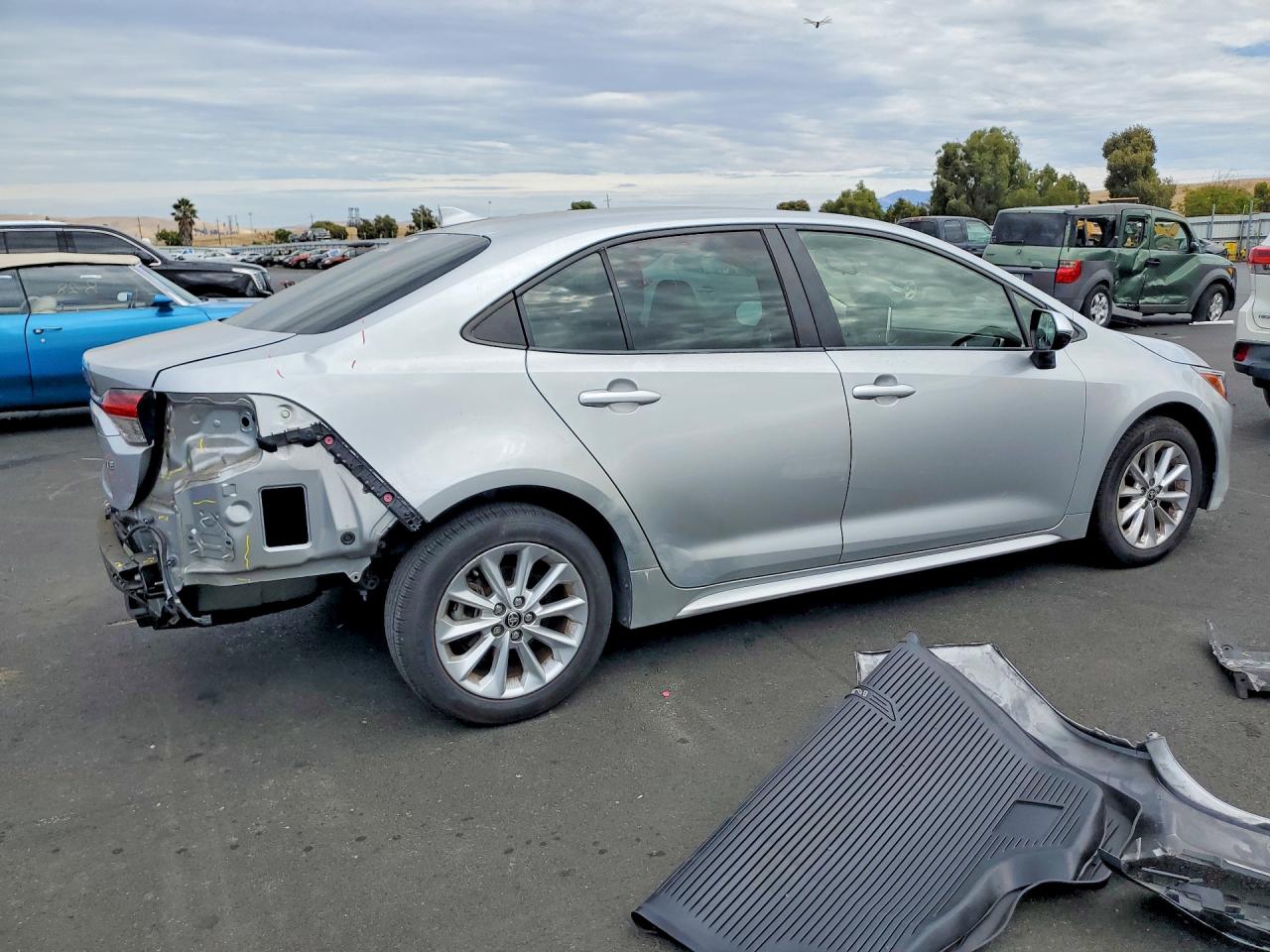 2021 TOYOTA COROLLA LE — снимка 3
