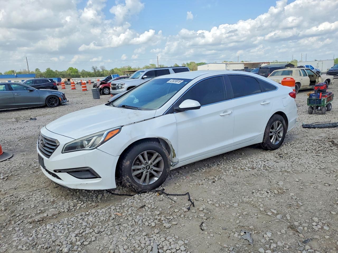 2015 HYUNDAI SONATA SE
