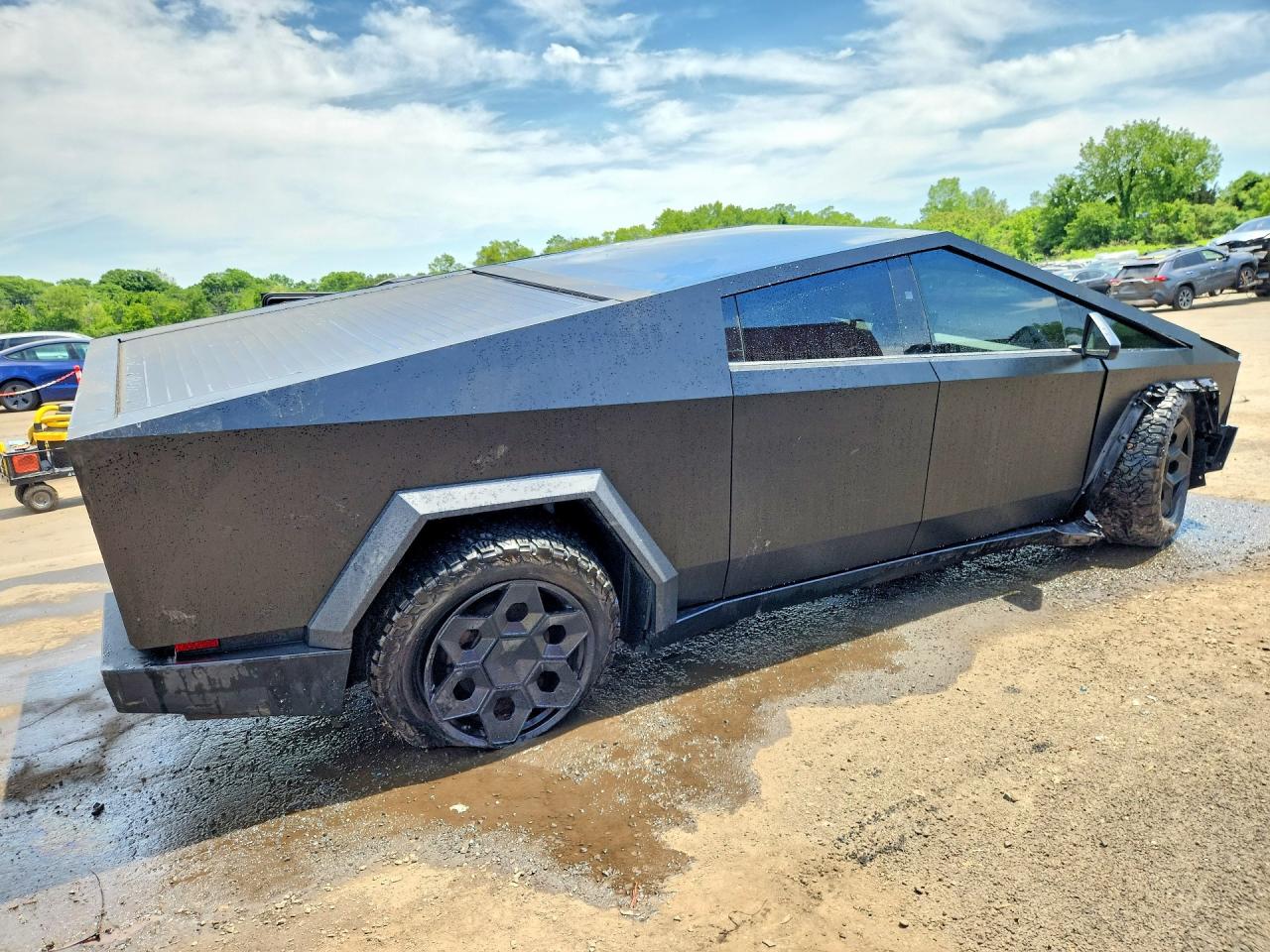 2024 TESLA CYBERTRUCK — снимка 3