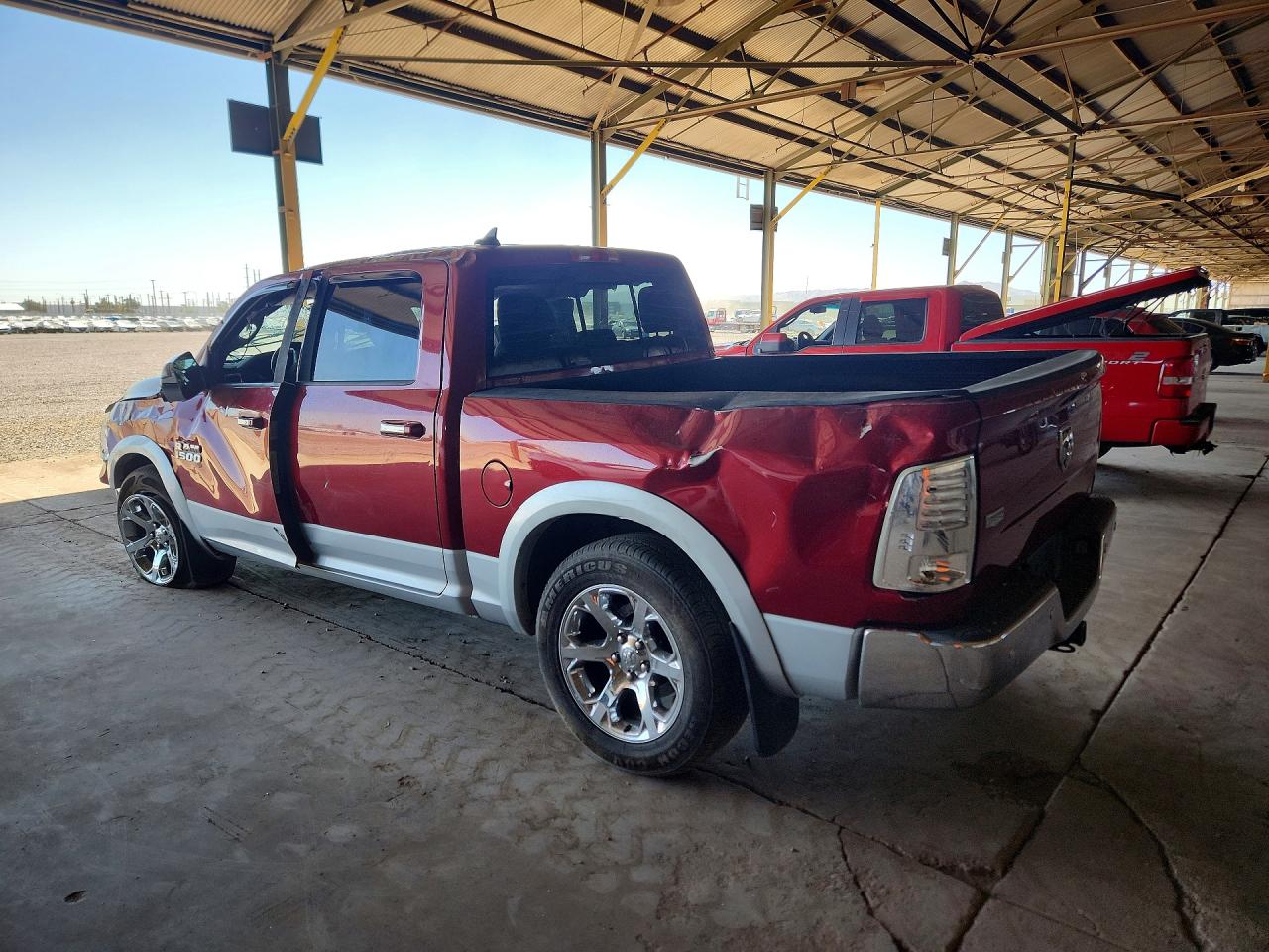 2015 RAM 1500 LARAMIE — снимка 2