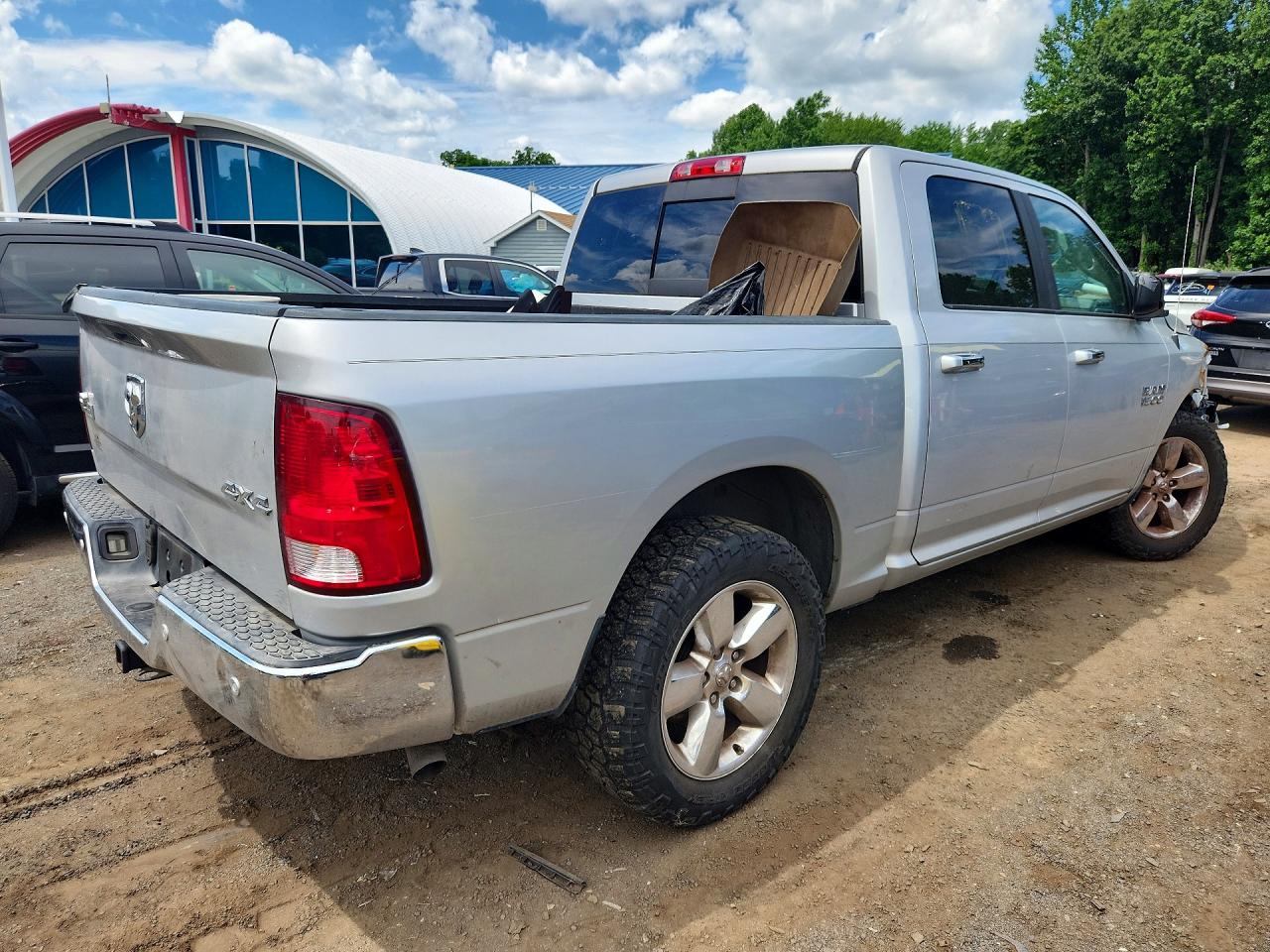 2015 RAM 1500 SLT — снимка 3