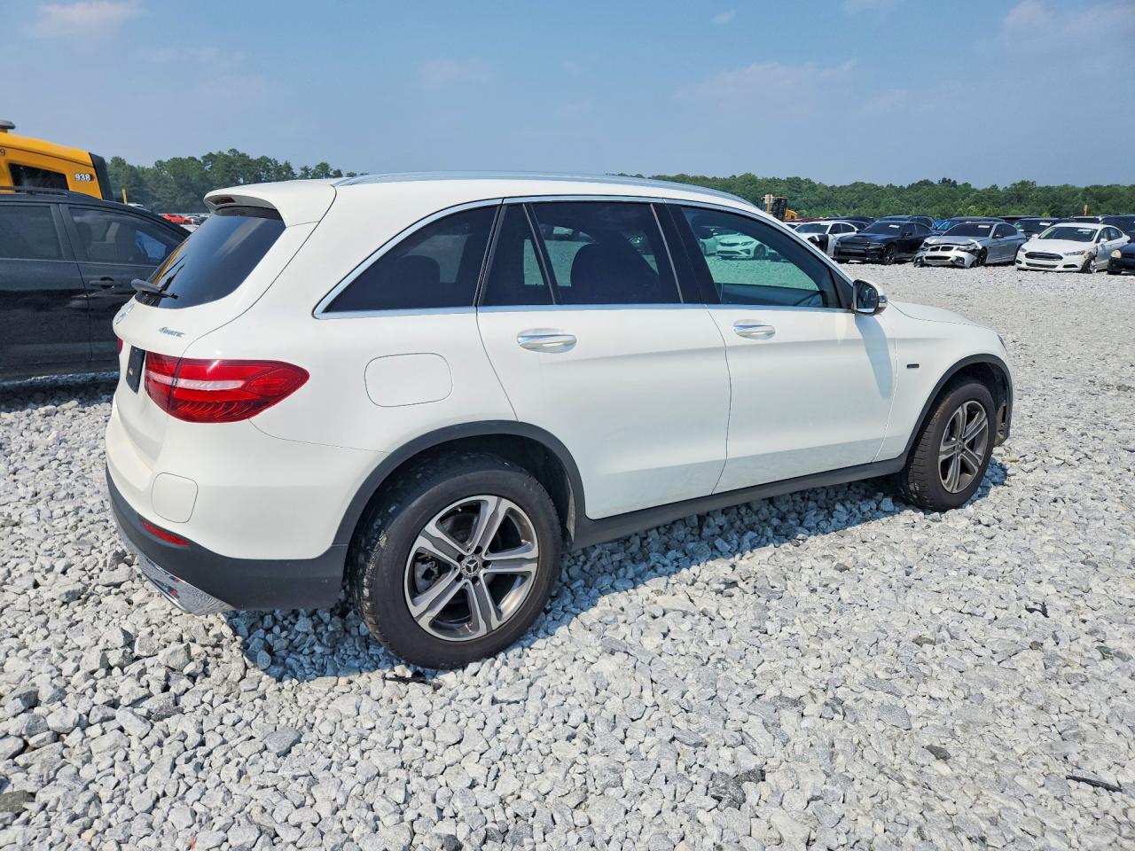 2019 MERCEDES-BENZ GLC 350E — снимка 3