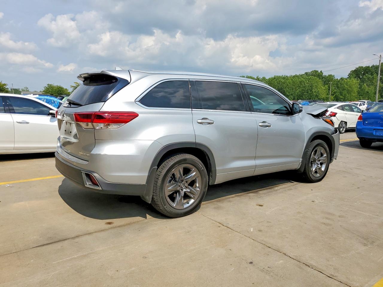 2018 TOYOTA HIGHLANDER LIMITED PLATINUM — снимка 3