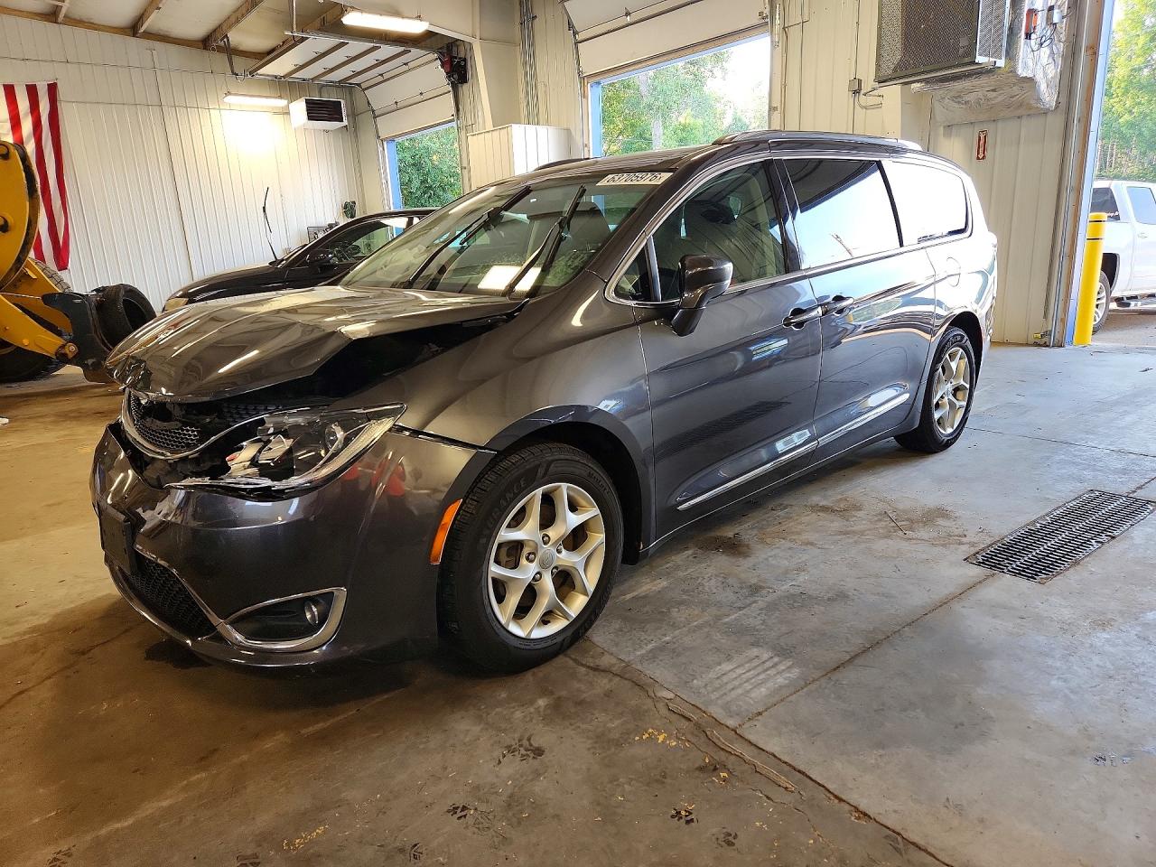 2018 CHRYSLER PACIFICA TOURING L PLUS