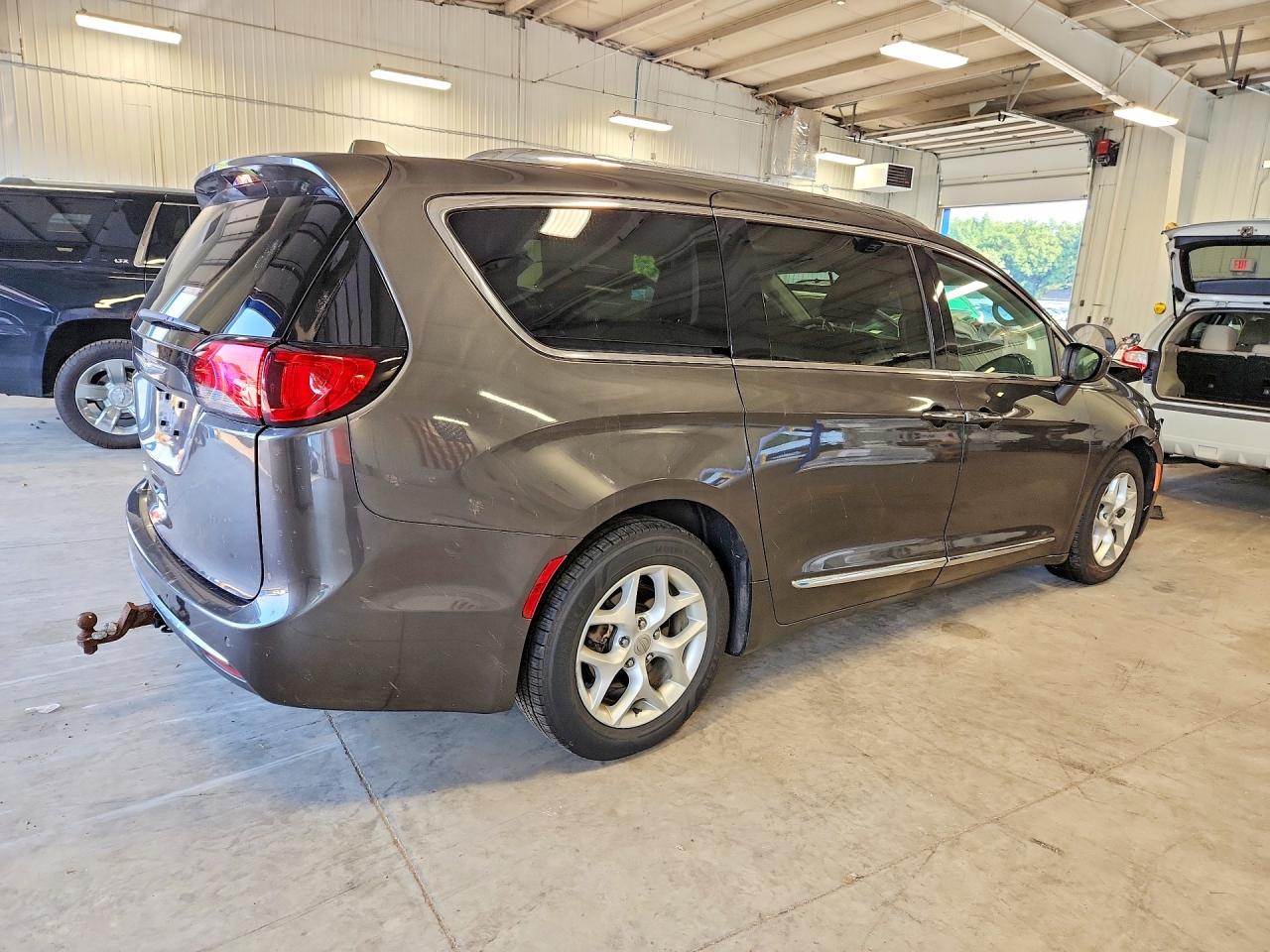 2018 CHRYSLER PACIFICA TOURING L PLUS — снимка 3