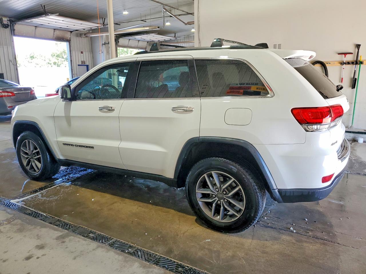 2019 JEEP GRAND CHEROKEE LIMITED — снимка 2