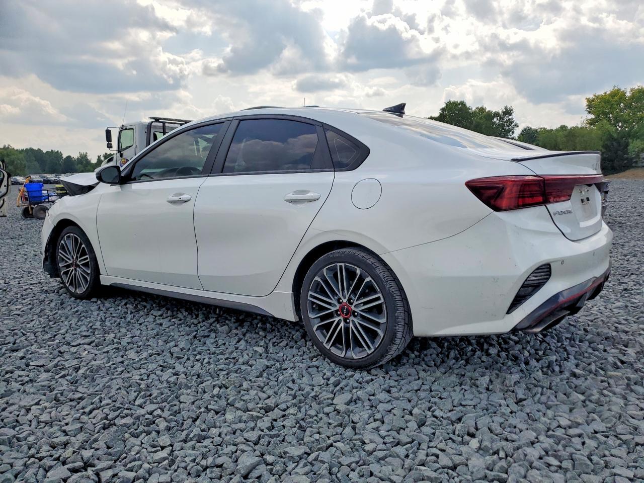 2022 KIA FORTE GT — снимка 2