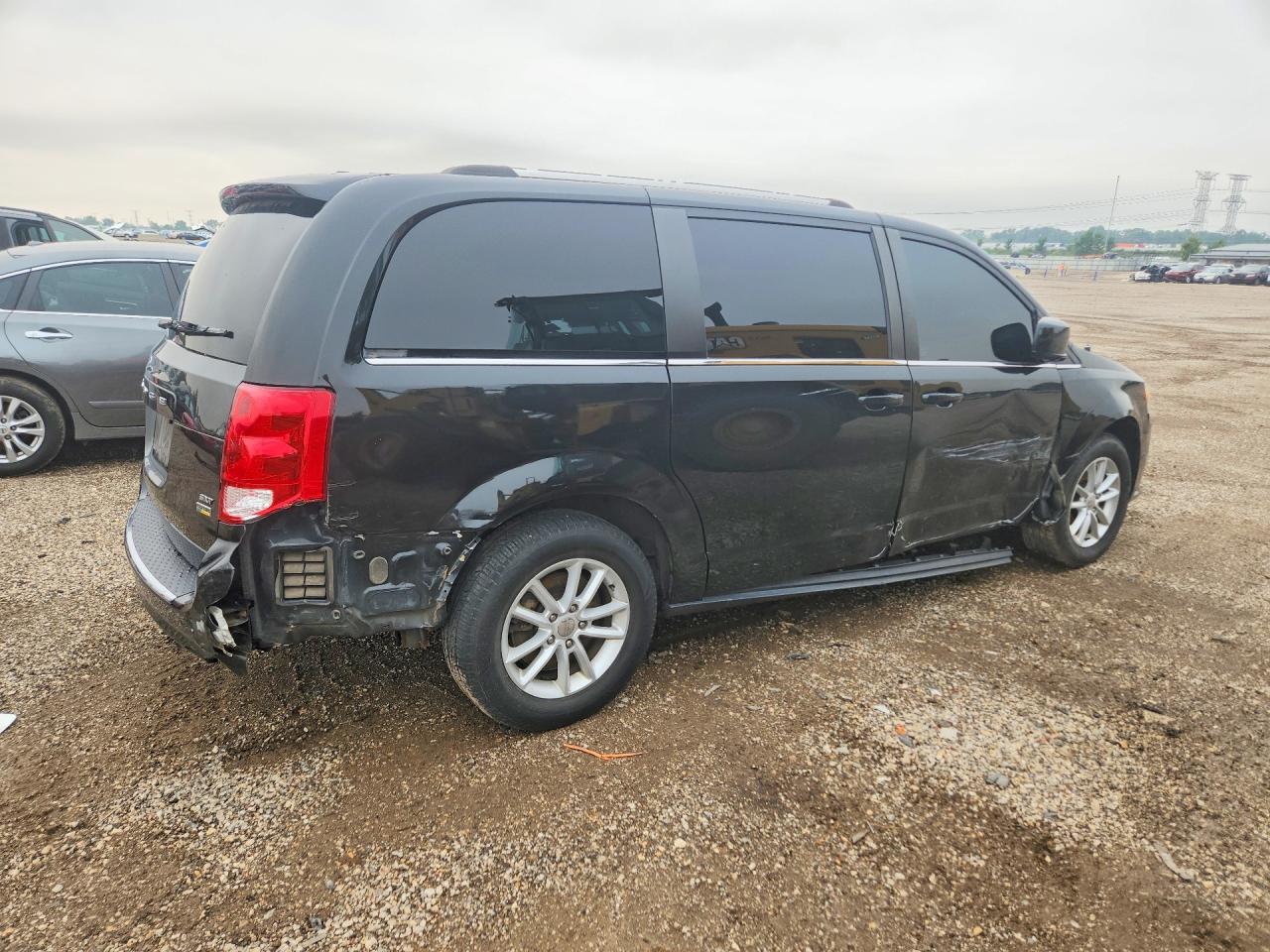 2019 DODGE GRAND CARAVAN SXT — снимка 3