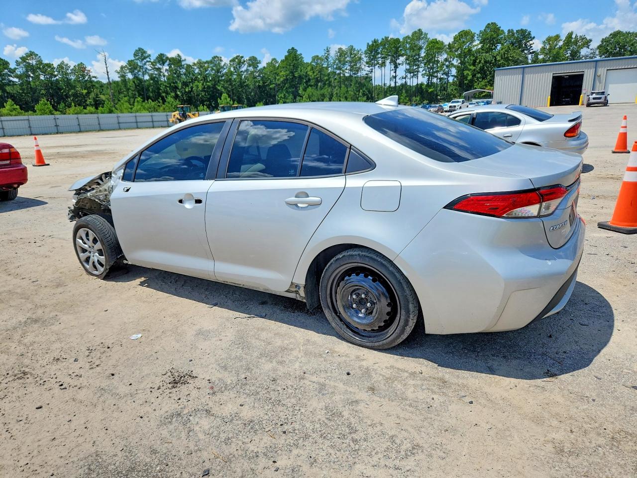 2021 TOYOTA COROLLA LE — снимка 2