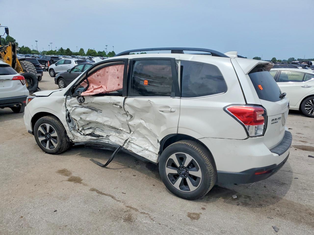 2018 SUBARU FORESTER 2.5I LIMITED — снимка 2