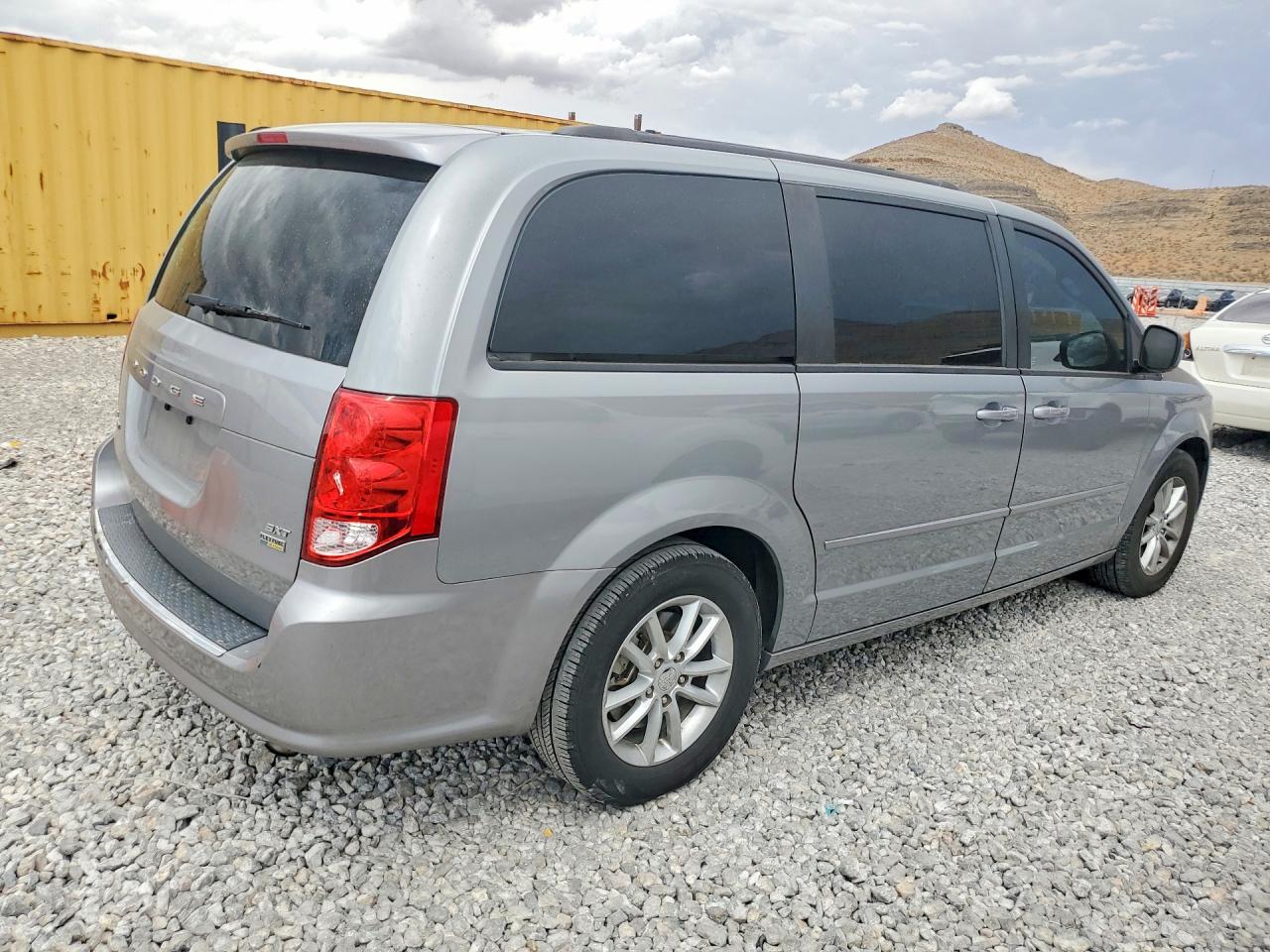 2015 DODGE GRAND CARAVAN SXT — снимка 3