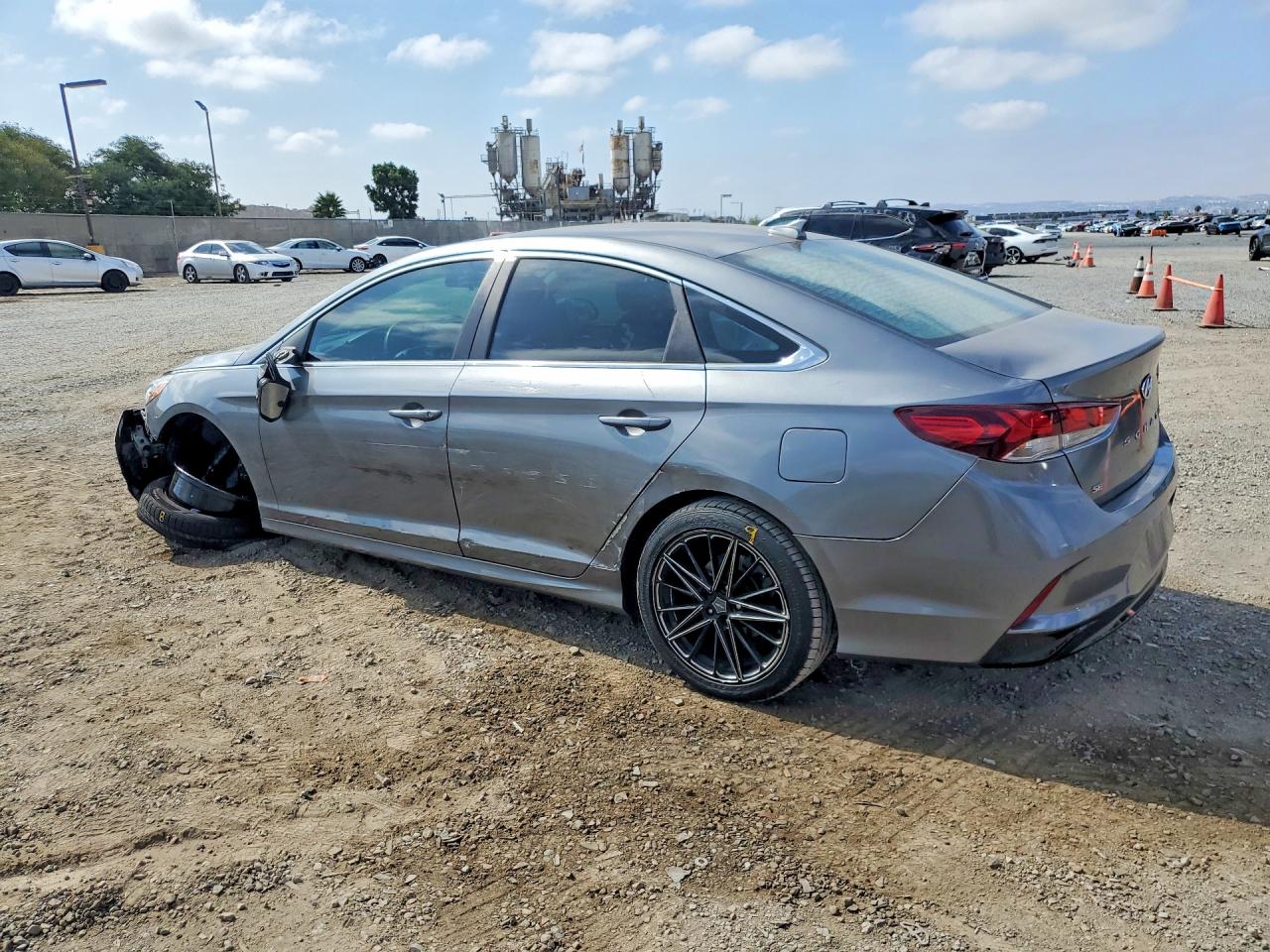 2019 HYUNDAI SONATA SE — снимка 2