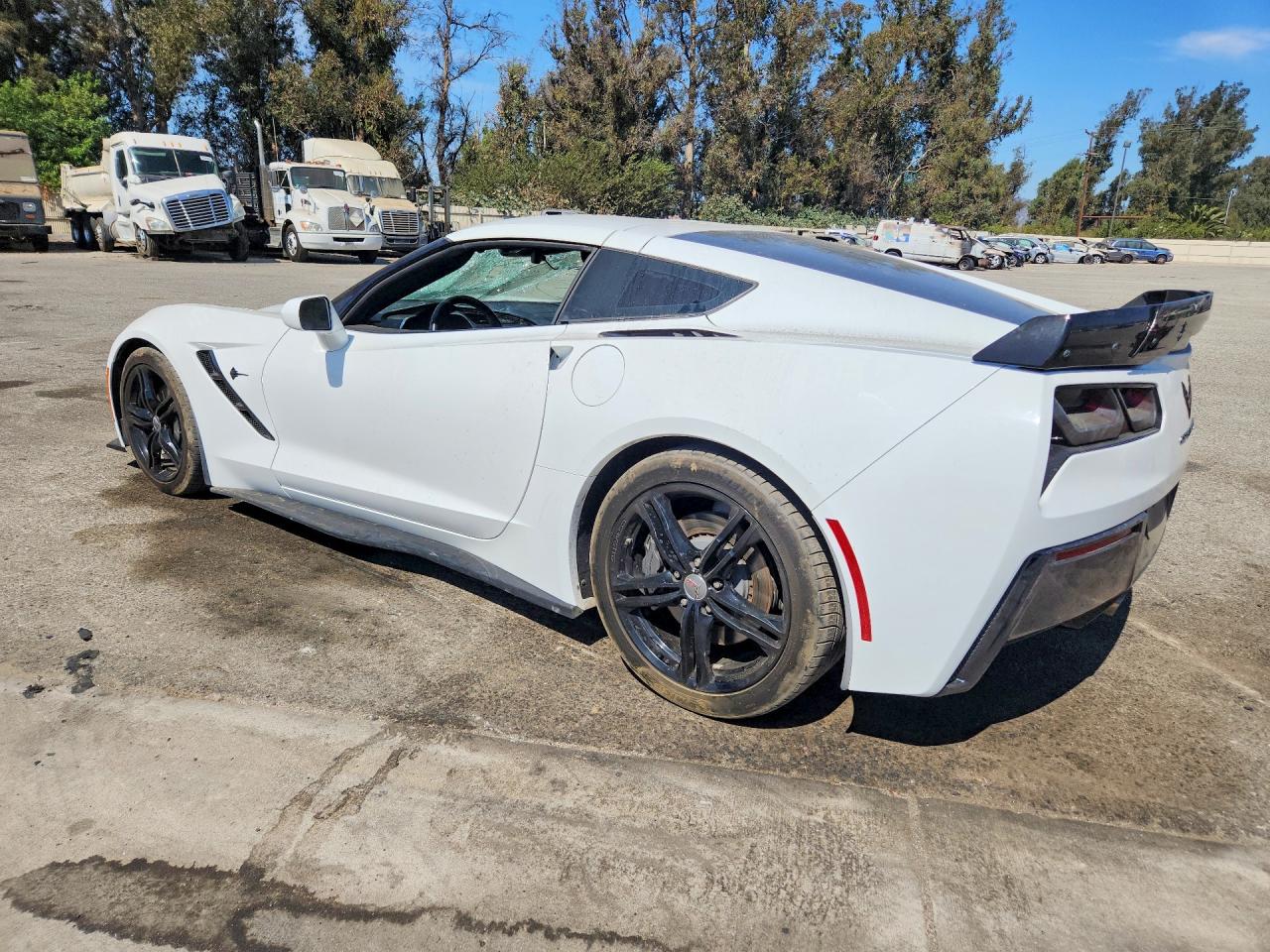 2017 CHEVROLET CORVETTE STINGRAY 2LT — снимка 2