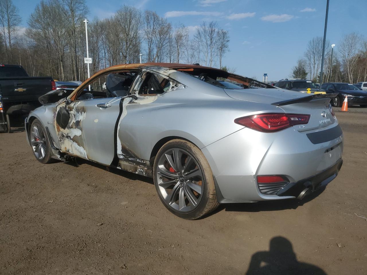 2017 INFINITI Q60 RED SPORT 400 — снимка 2