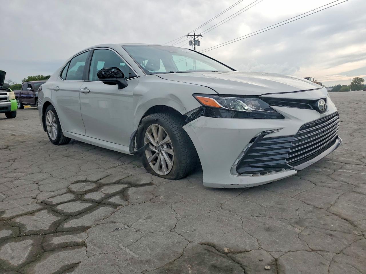 2022 TOYOTA CAMRY LE — снимка 4