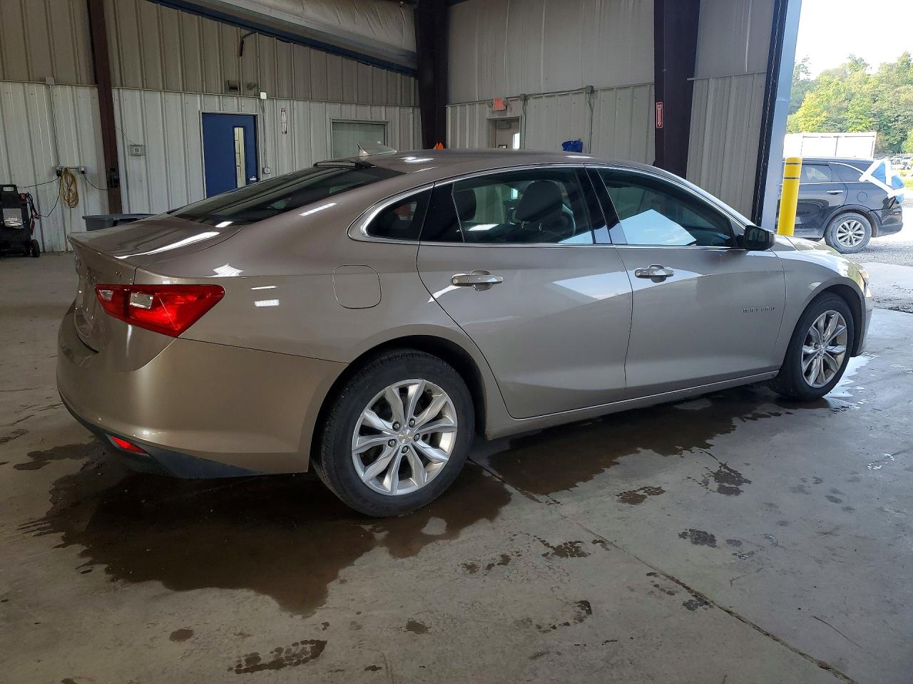 2023 CHEVROLET MALIBU LT — снимка 3