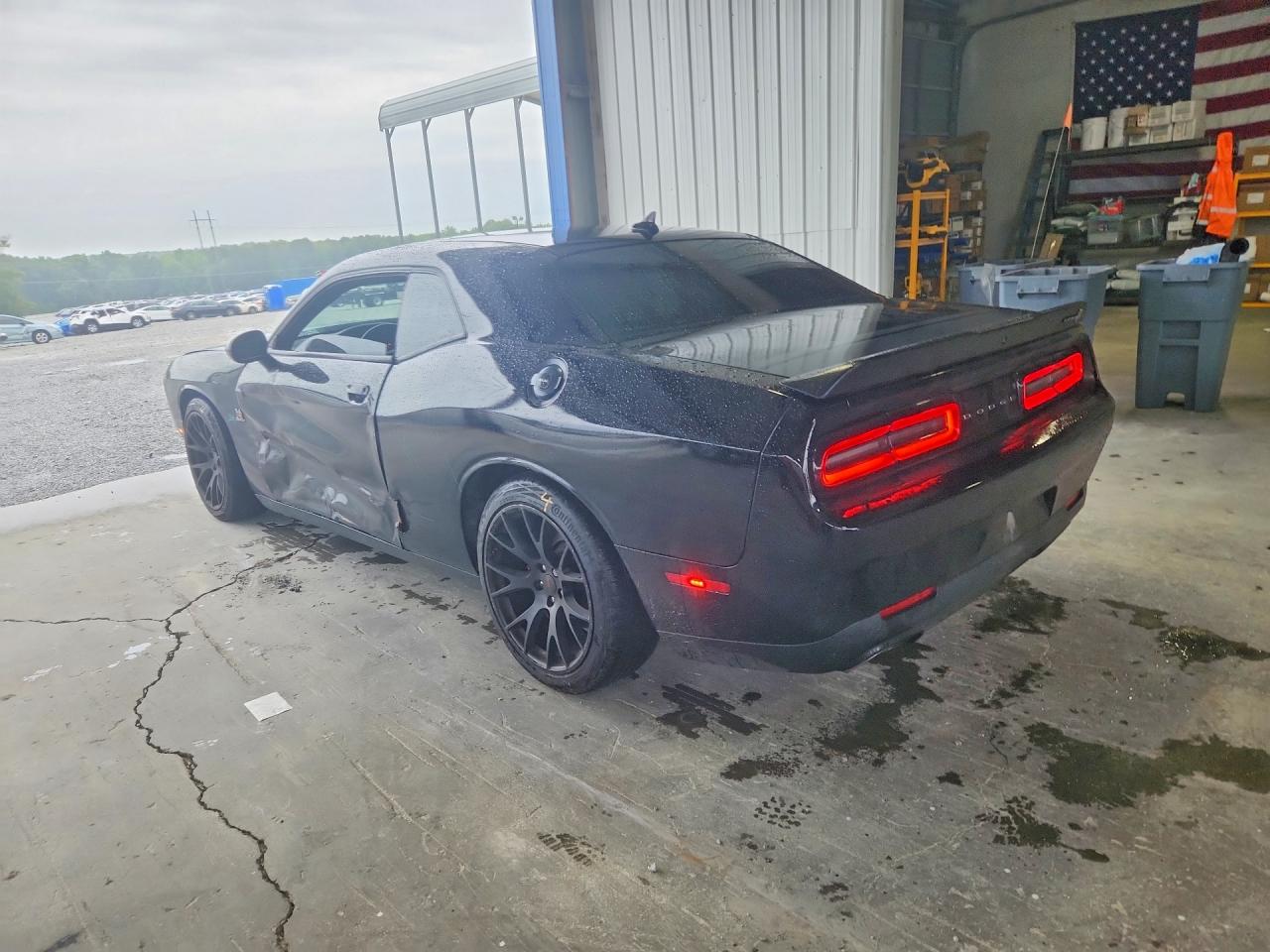 2016 DODGE CHALLENGER R — снимка 2