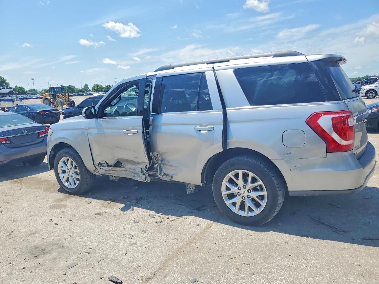2021 FORD EXPEDITION XLT — снимка 2