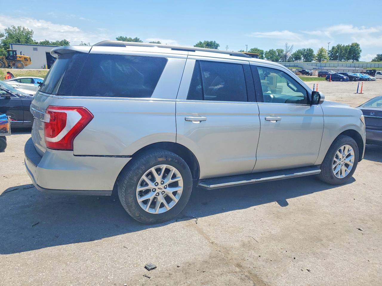 2021 FORD EXPEDITION XLT — снимка 3