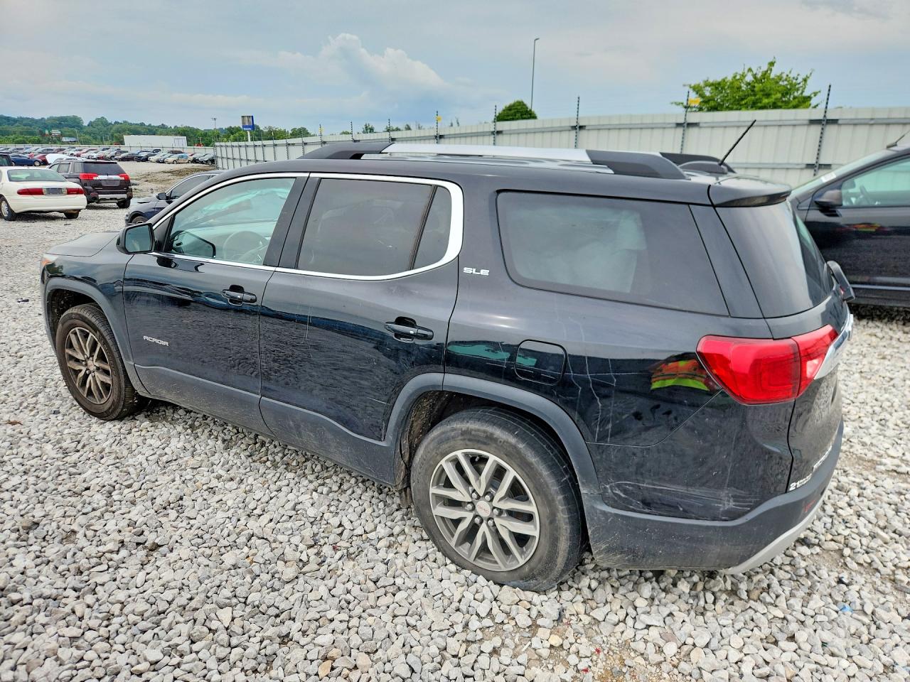 2017 GMC ACADIA SLE — снимка 2