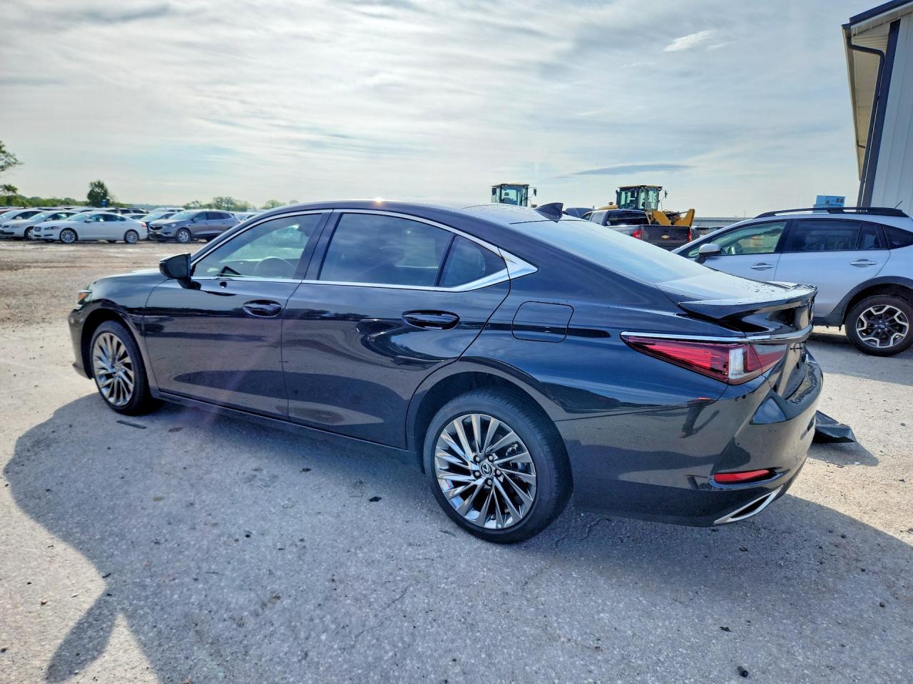 2025 LEXUS ES 350 ULTRA LUXURY — снимка 2