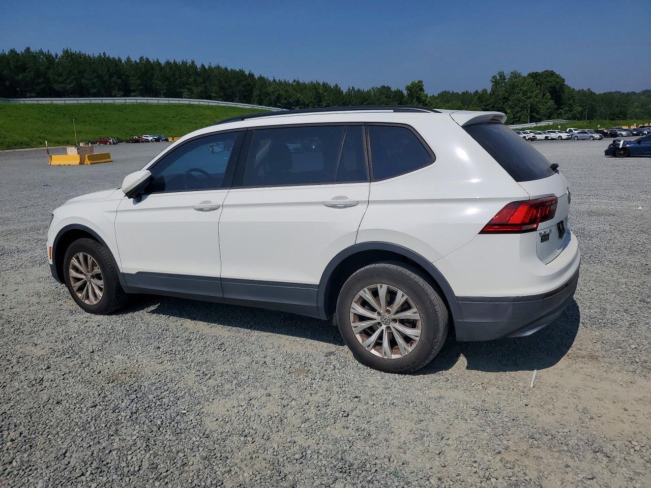 2018 VOLKSWAGEN TIGUAN S — снимка 2