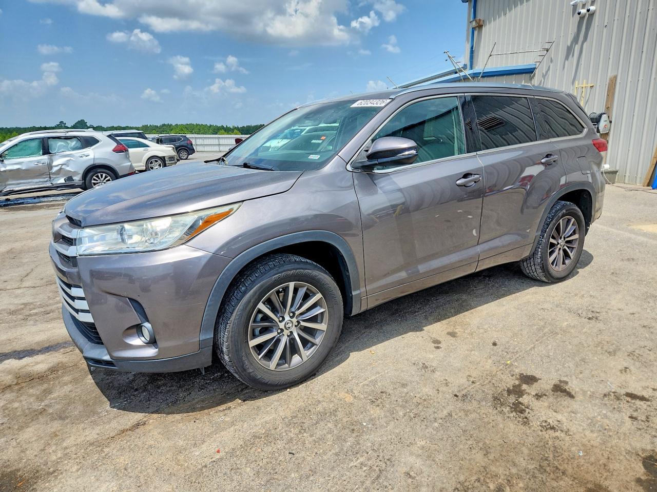 2018 TOYOTA HIGHLANDER XLE