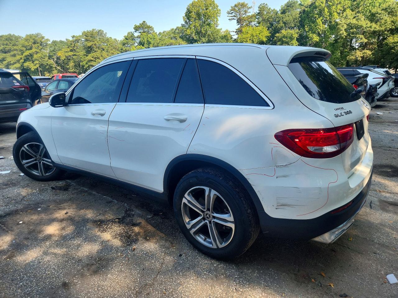 2019 MERCEDES-BENZ GLC 300 — снимка 2