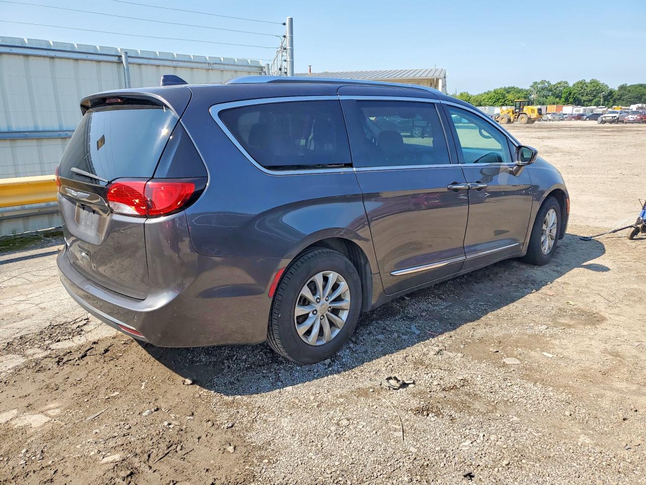2018 CHRYSLER PACIFICA TOURING L — снимка 3