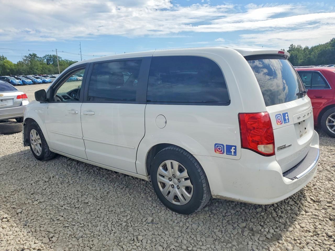 2015 DODGE GRAND CARAVAN SE — снимка 2
