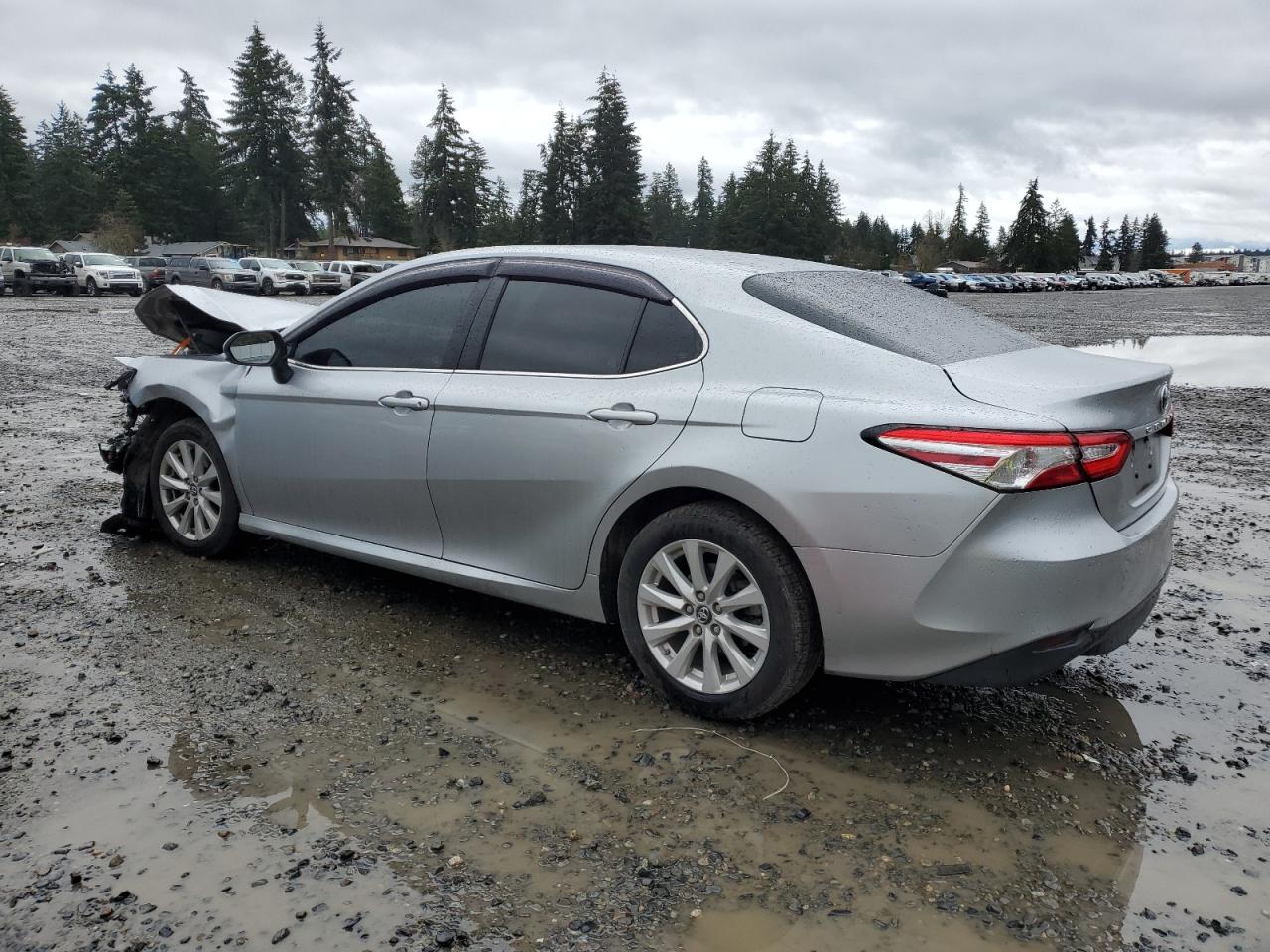 2018 TOYOTA CAMRY L — снимка 2