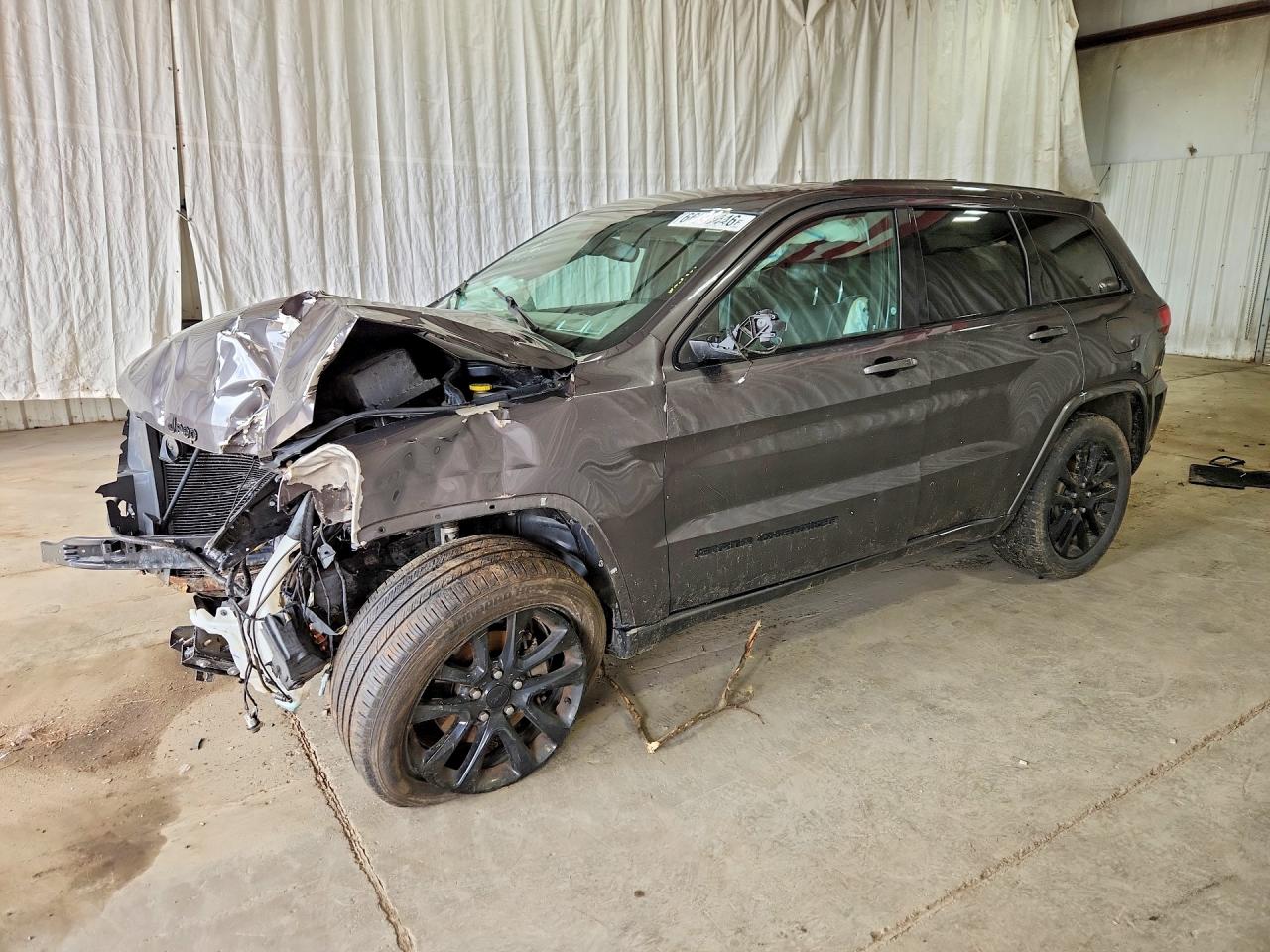 2020 JEEP GRAND CHEROKEE LAREDO