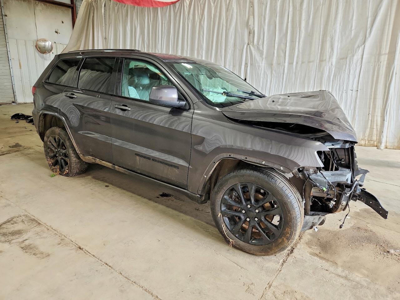 2020 JEEP GRAND CHEROKEE LAREDO — снимка 4