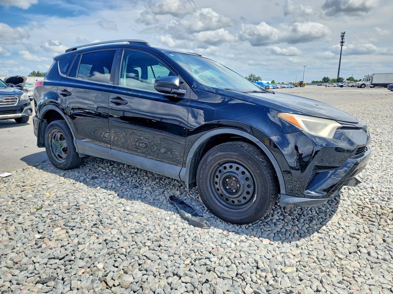 2017 TOYOTA RAV4 LE — снимка 4