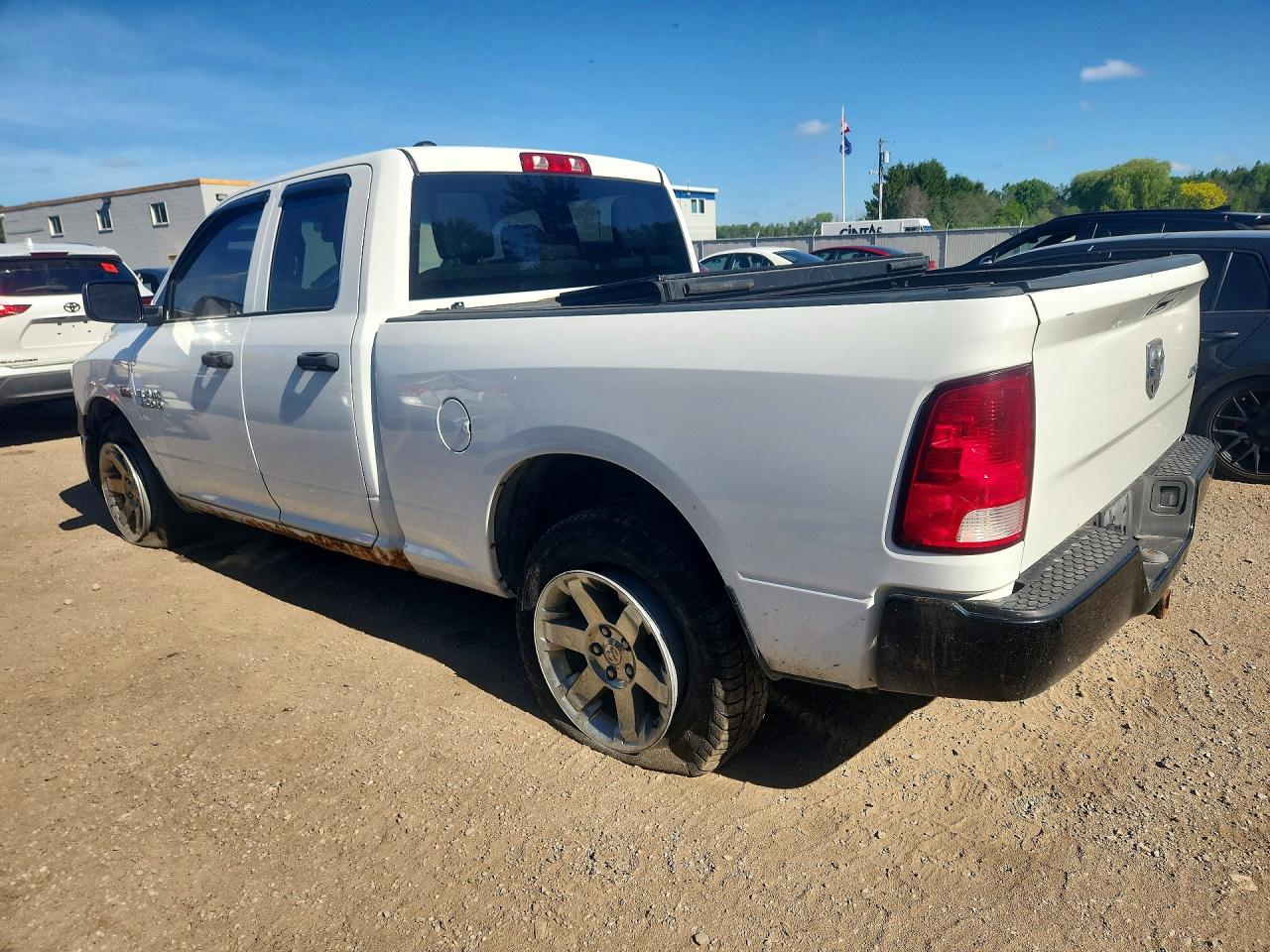 2016 RAM 1500 ST — снимка 2
