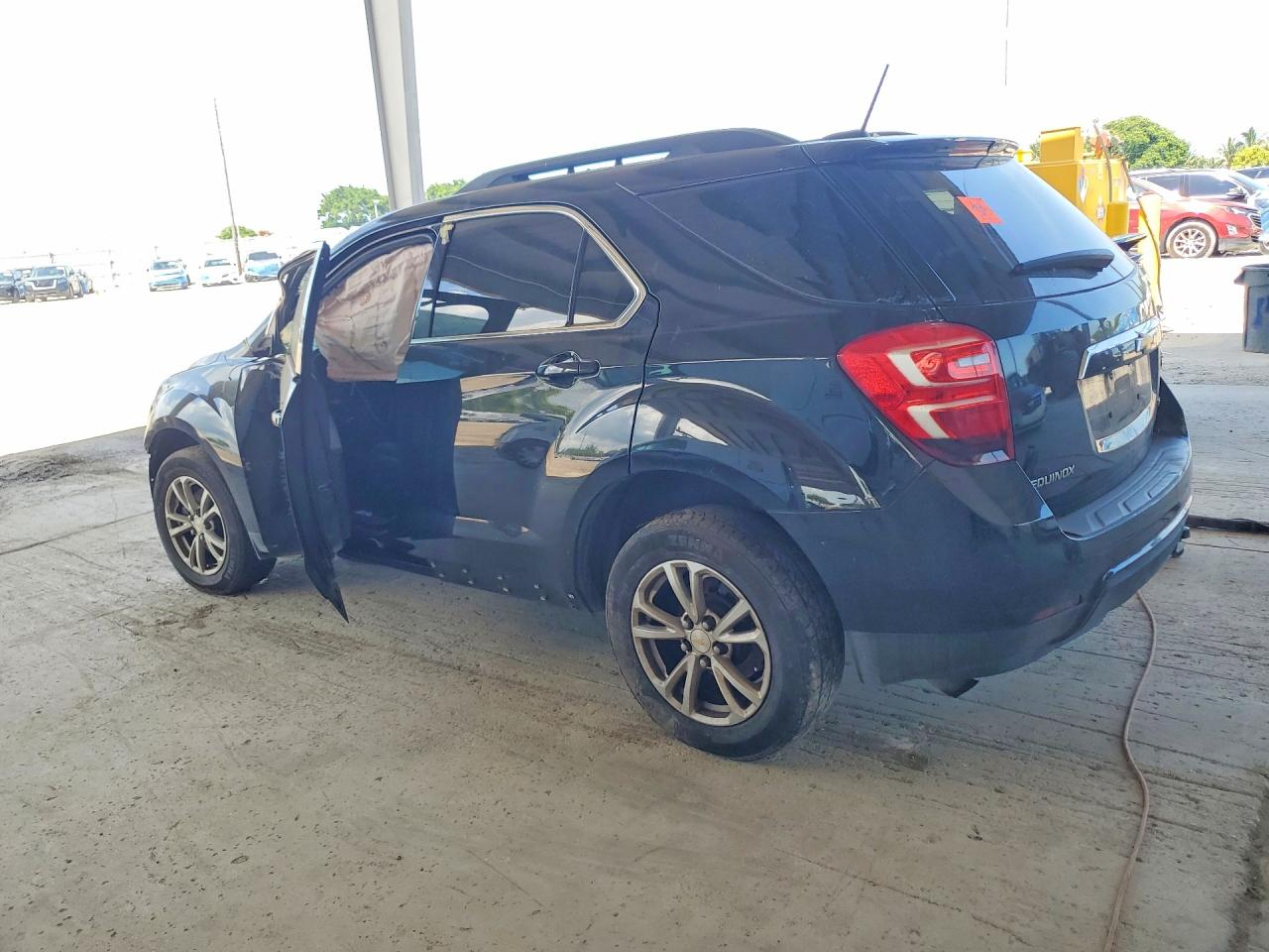 2017 CHEVROLET EQUINOX LT — снимка 2