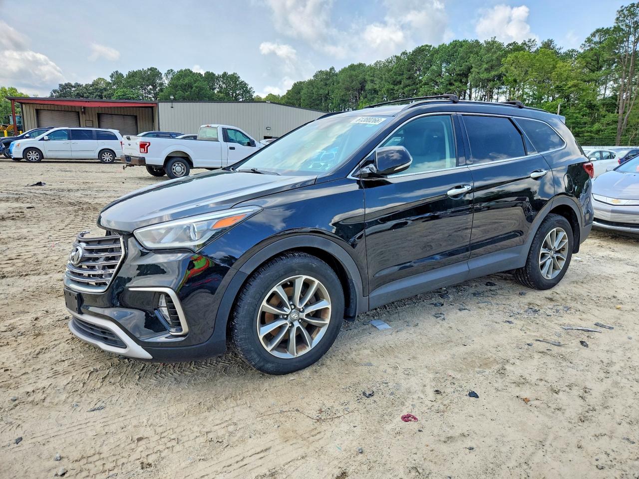 2018 HYUNDAI SANTA FE SE