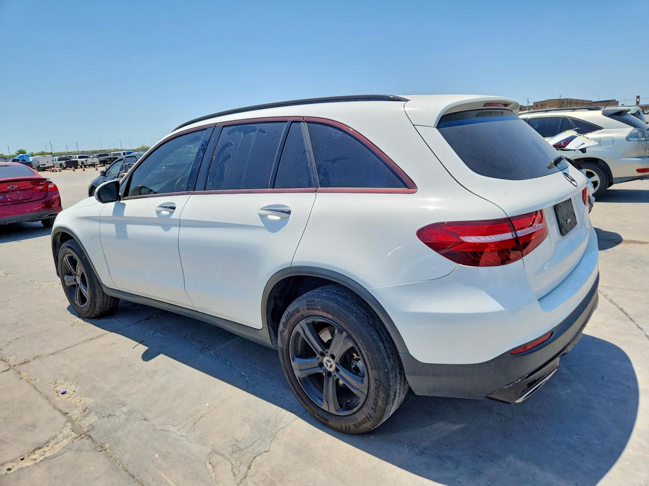2019 MERCEDES-BENZ GLC 300 — снимка 2