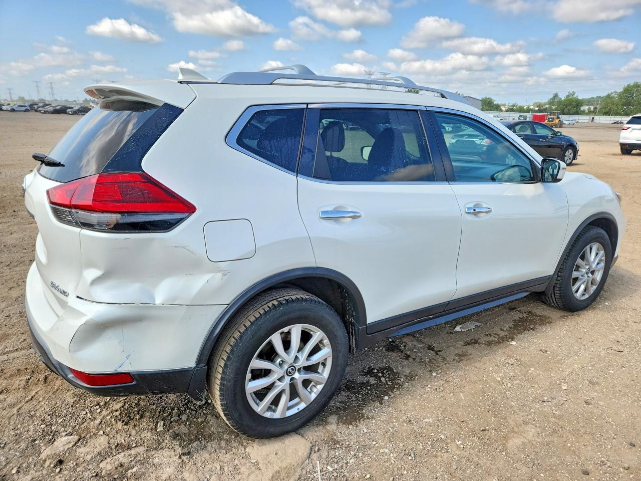 2017 NISSAN ROGUE SV — снимка 3