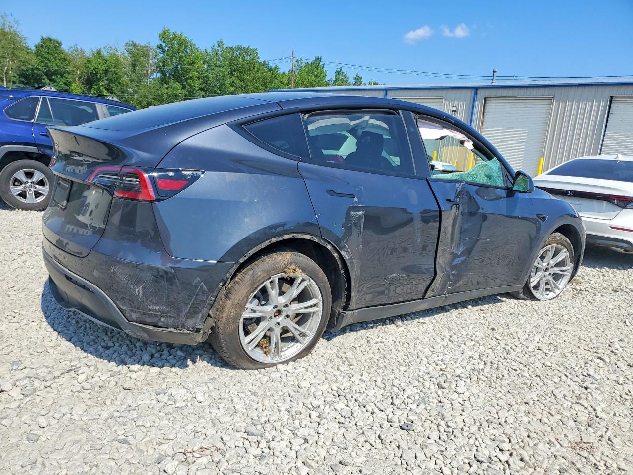 2024 TESLA MODEL Y — снимка 3