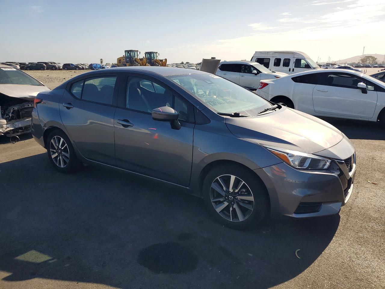 2021 NISSAN VERSA SV — снимка 4