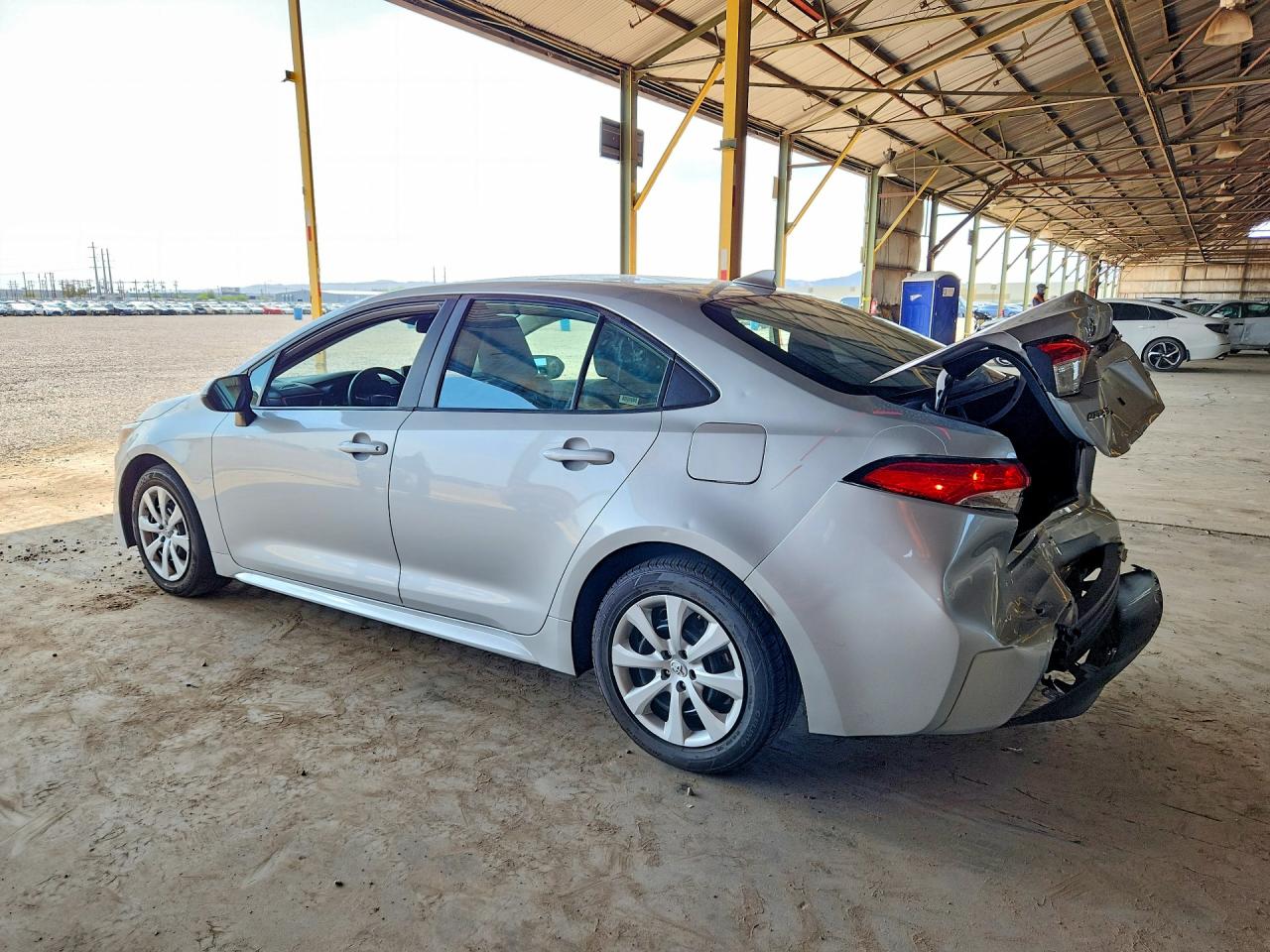 2024 TOYOTA COROLLA LE — снимка 2