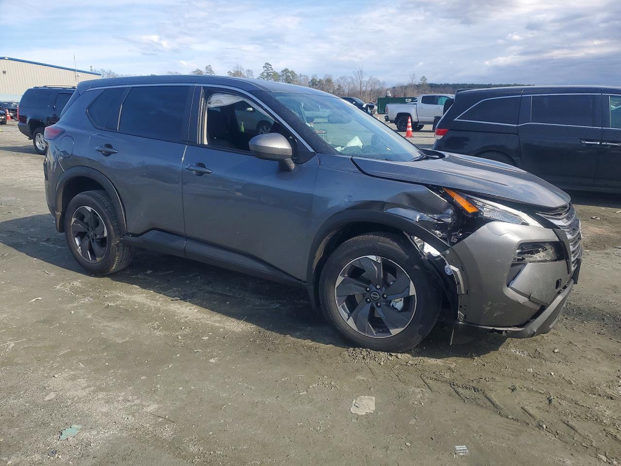 2026 NISSAN ROGUE SV — снимка 4