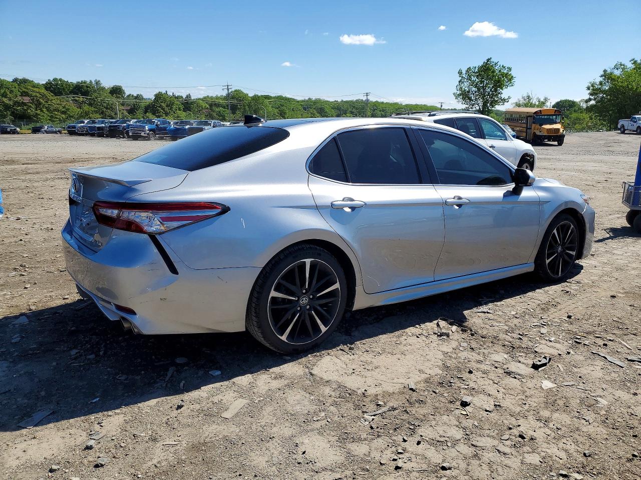 2019 TOYOTA CAMRY XSE — снимка 3