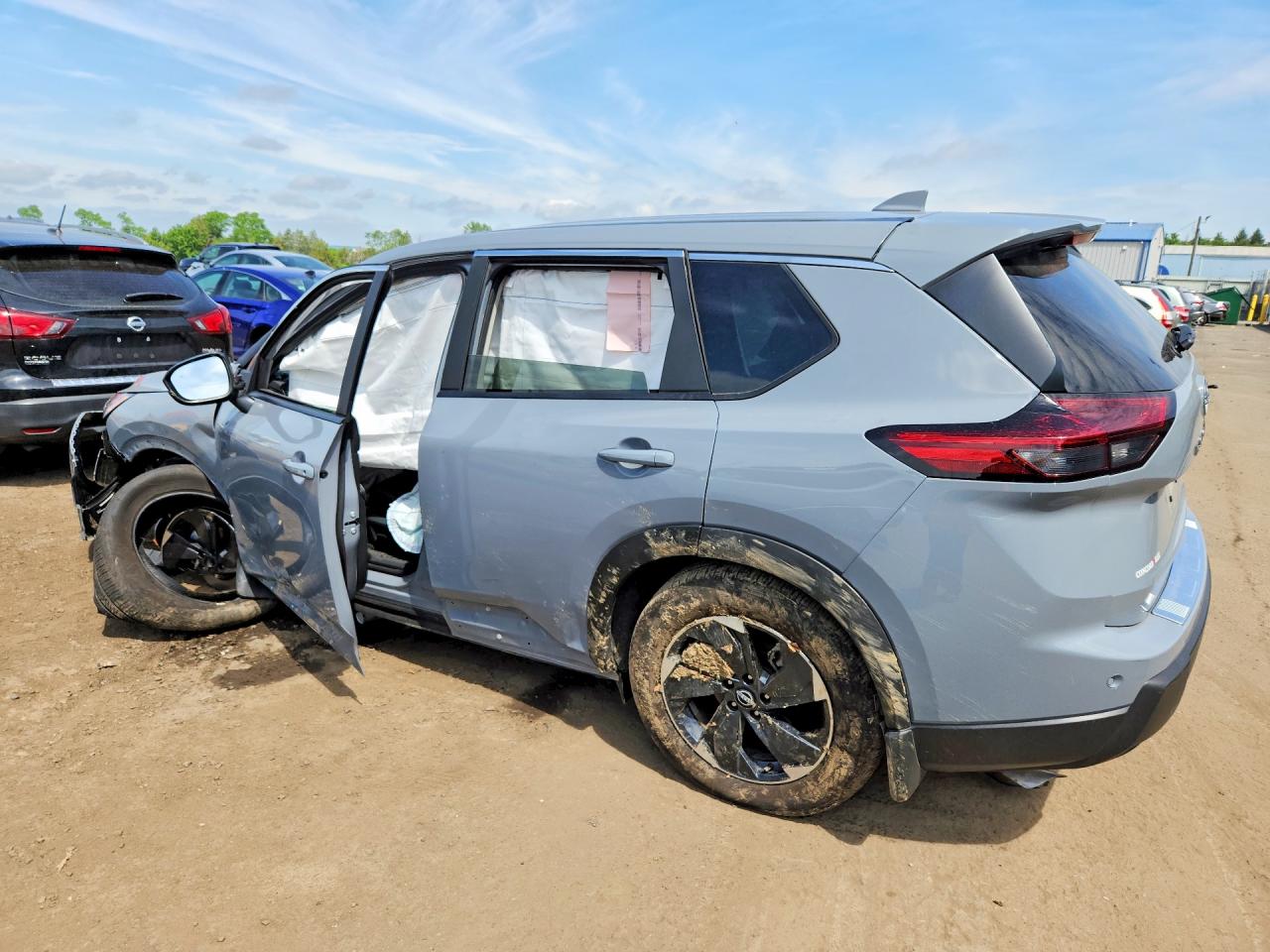 2026 NISSAN ROGUE SV — снимка 2