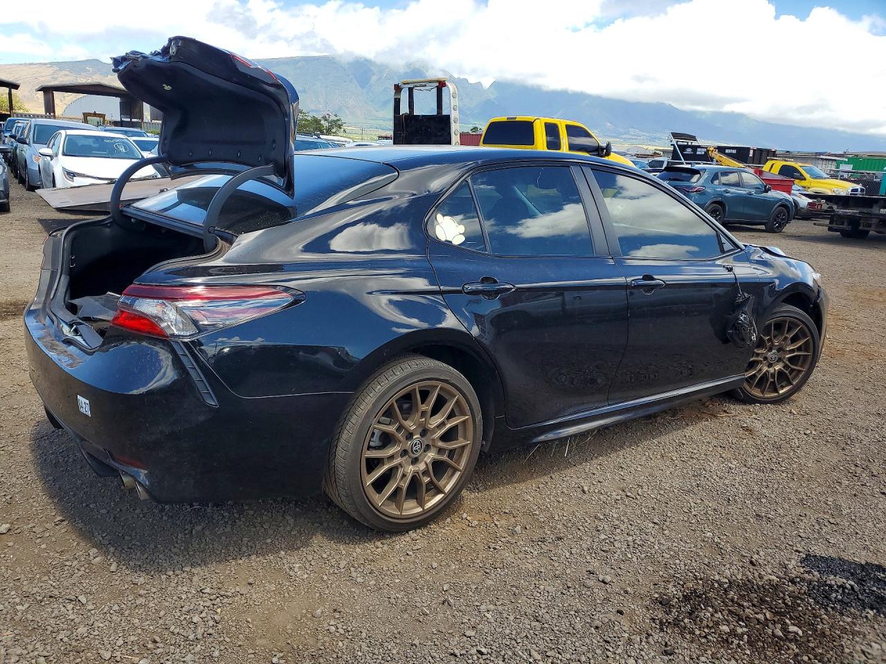 2024 TOYOTA CAMRY SE — снимка 3
