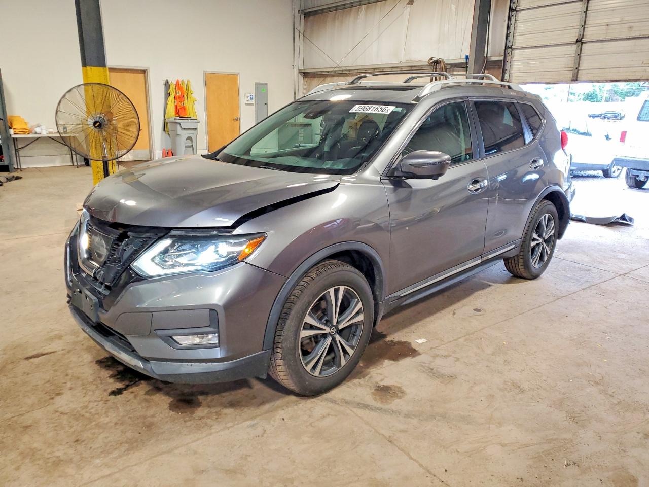 2017 NISSAN ROGUE SL