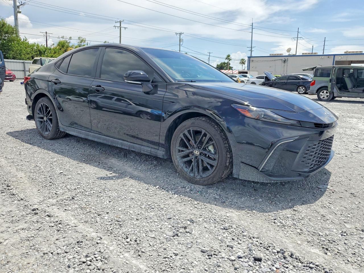 2025 TOYOTA CAMRY SE — снимка 4