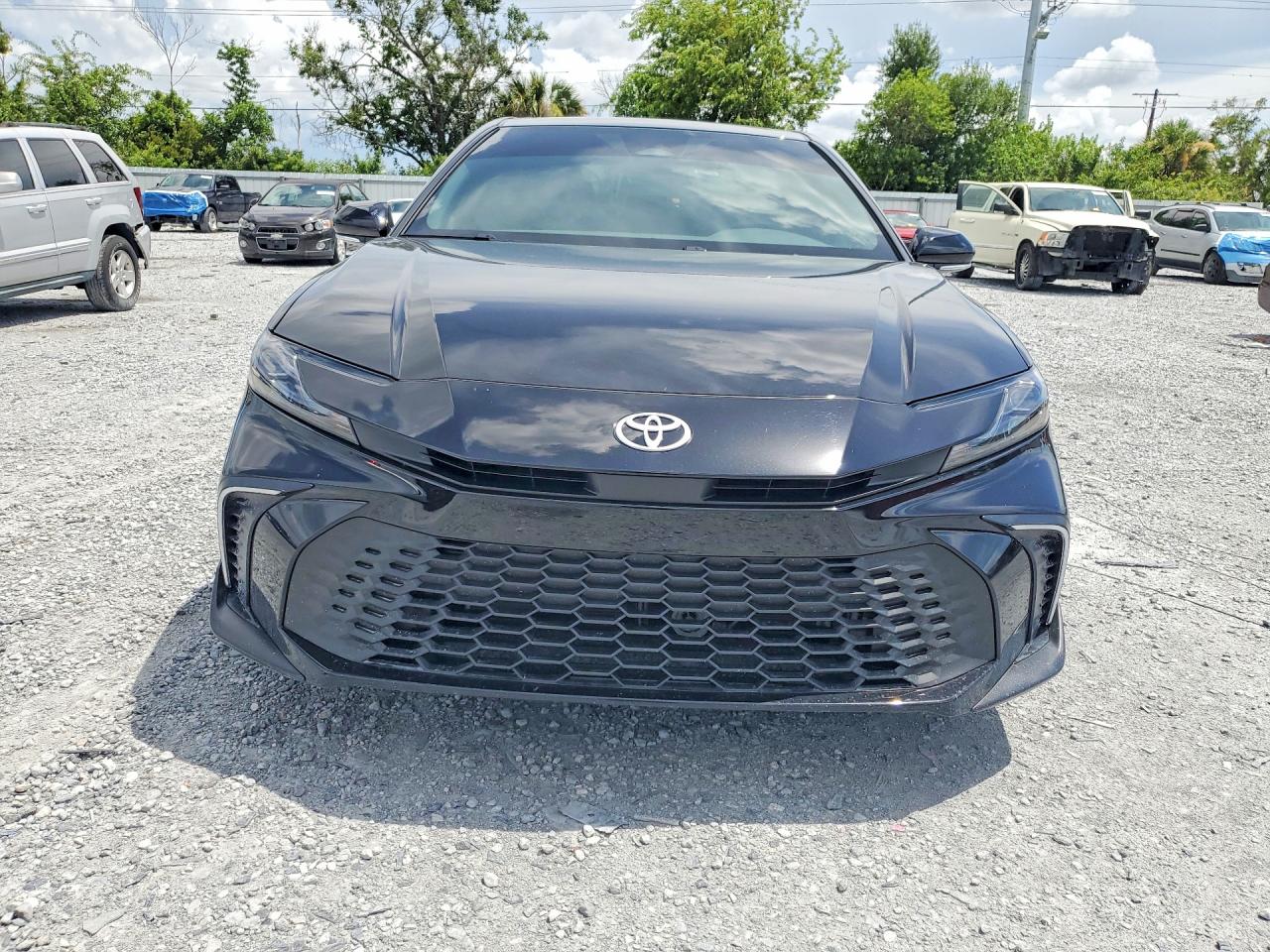 2025 TOYOTA CAMRY SE — снимка 5