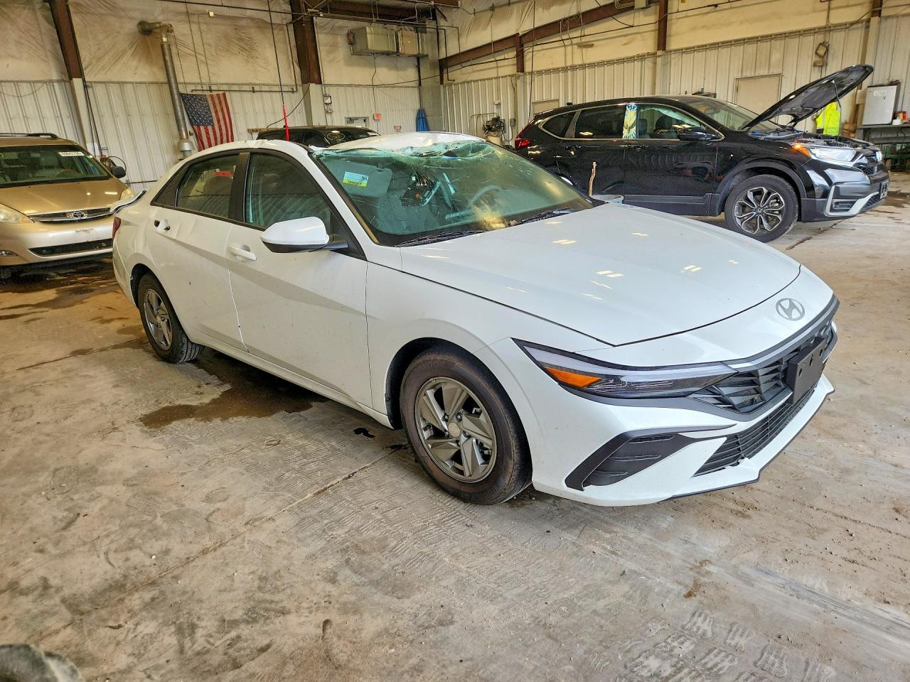 2026 HYUNDAI ELANTRA SE — снимка 4